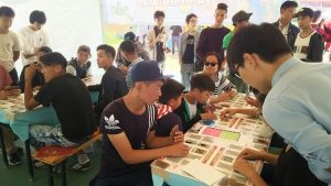 モンゴルで「遊戯王」公式カードゲーム体験会開催